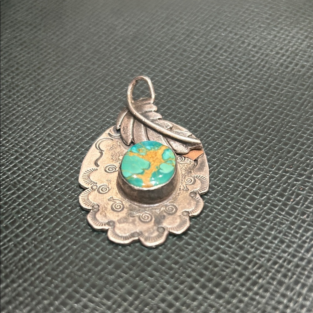 Turquoise and Sterling Silver Pendant / Lovely Design / In Great Condition